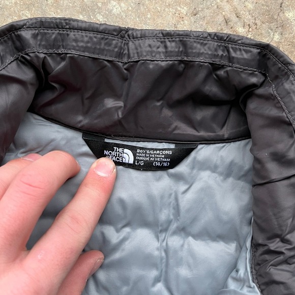 The North Face Boys Thermoball Full Zip Quilted Puffer Jacket Grey L NF0A3CPZ - Picture 3 of 10
